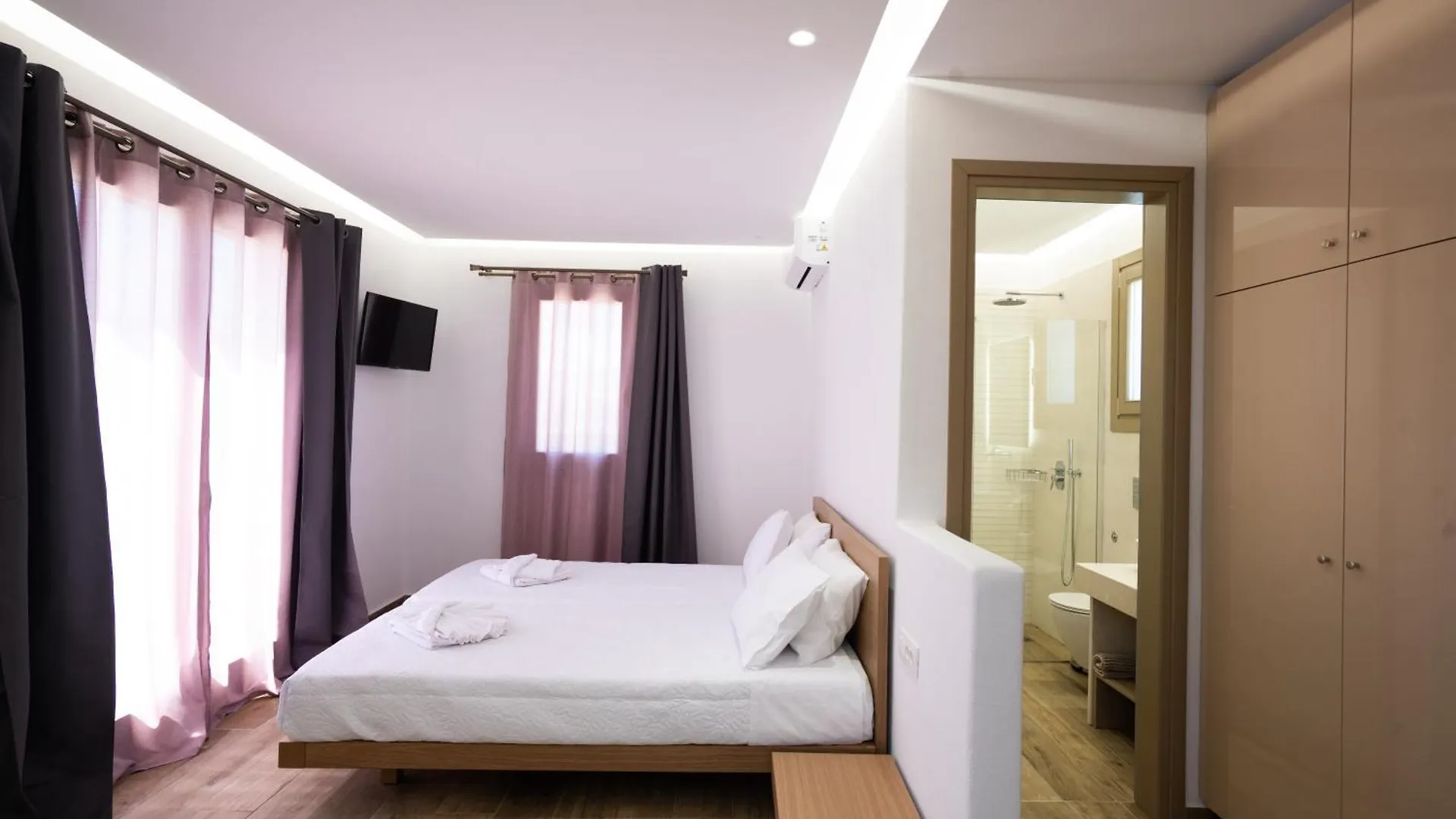 Maistros Apartments Mykonos Ftelia  Greece