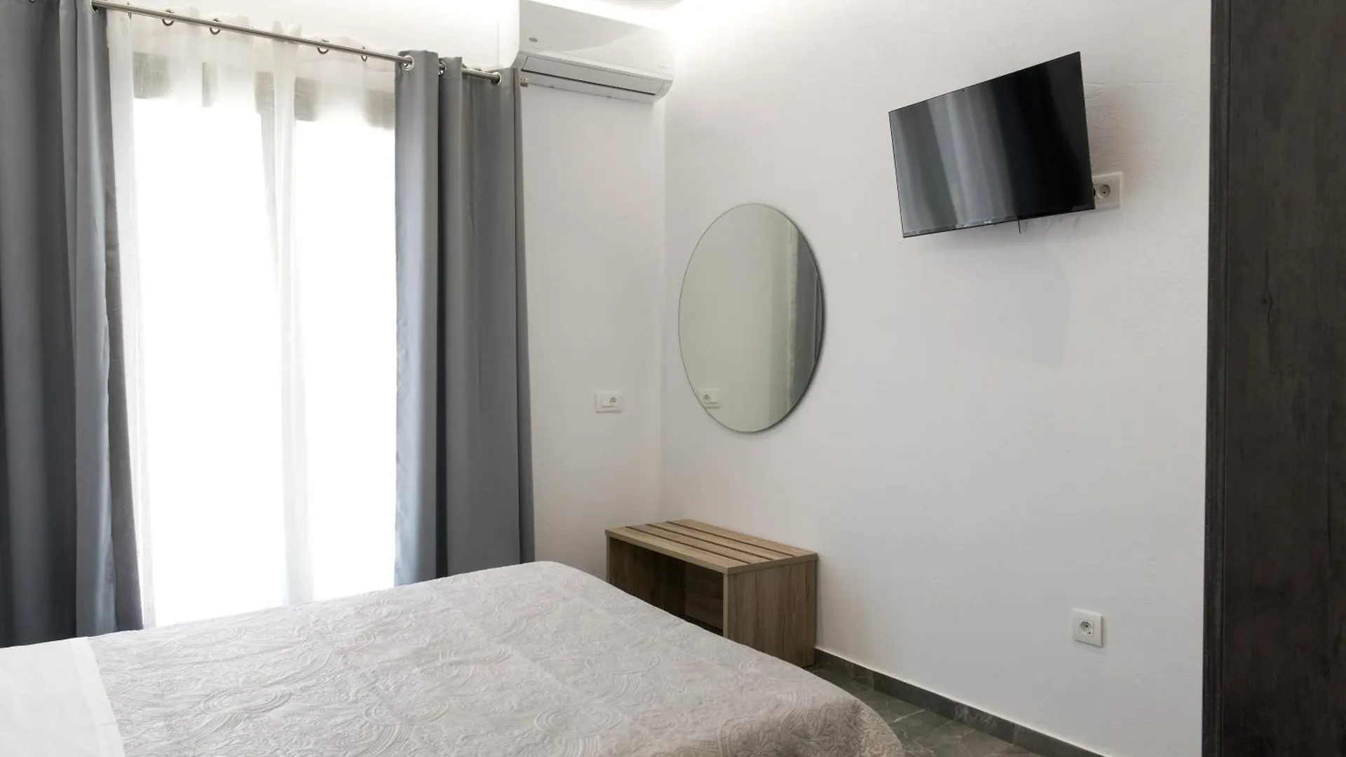 Maistros Apartments Mykonos Ftelia  Greece